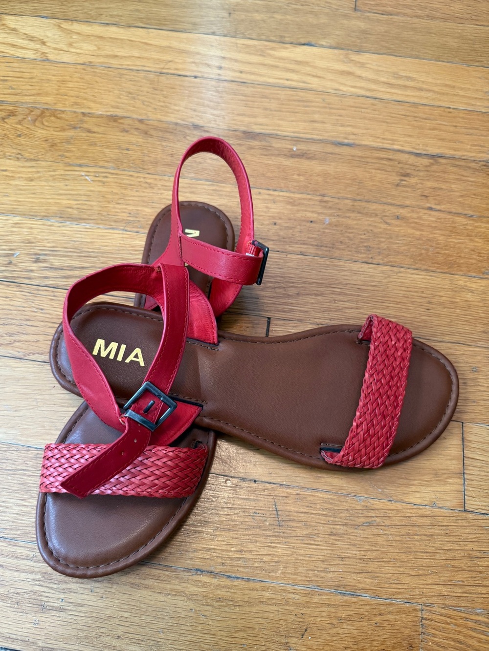MIA coral strappy sandals - new size 9.5